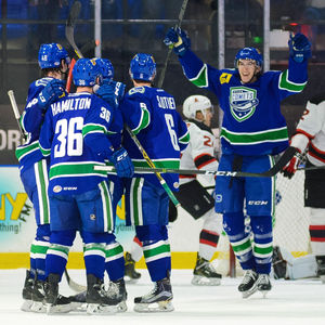 Image post by @uticacomets on Instagram