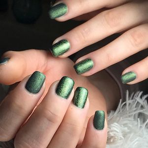 Image post by @nestanails on Instagram