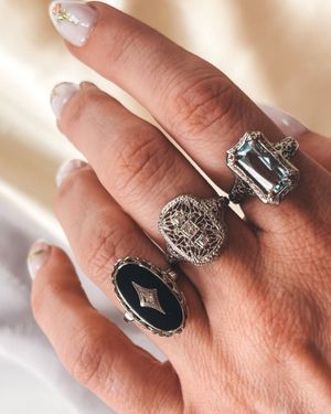 Image post by @maejeanvintage on Instagram
