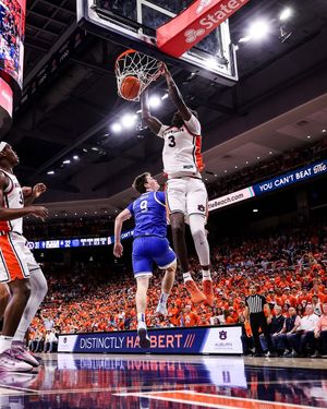 Image post by @auburnmbb on Instagram