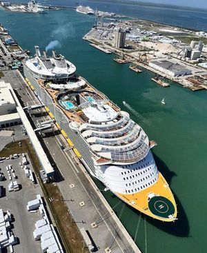 Image post by @cruiseforeveryone on Instagram