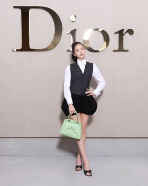 Image post by @harpersbazaarkorea on Instagram