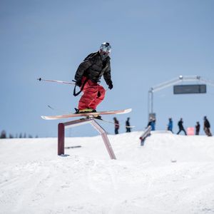 Image post by @j_skis on Instagram