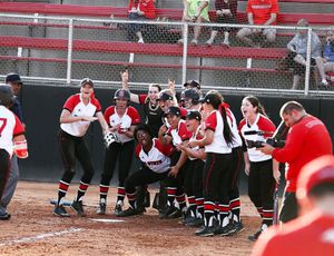 Image post by @ncstatesoftball on Instagram