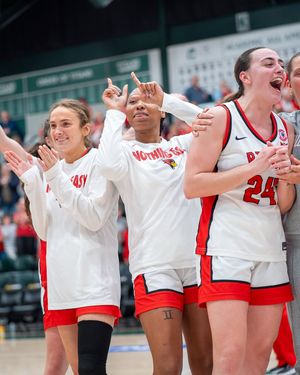 Image post by @maurakapalaphotography on Instagram