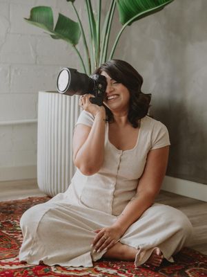 Image post by @thismodernlovephoto on Instagram