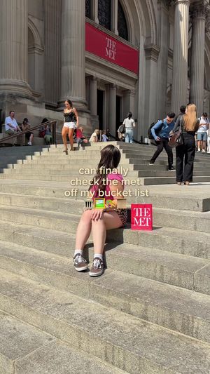 Video post by @bellasseen on TikTok