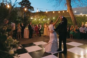 Image post by @skylarlienphoto on Instagram