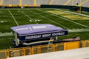 Image post by @LambeauField on Twitter