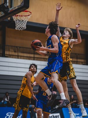 Image post by @basketballaus on Instagram
