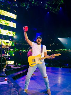 Image post by @lukebryan on Instagram