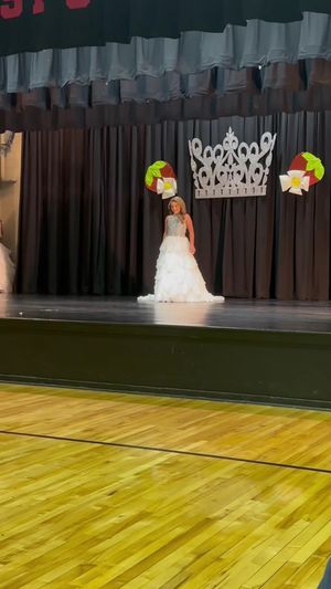 Video post by @Miss Austin Peay Volunteer 2024, Kara Short on Facebook