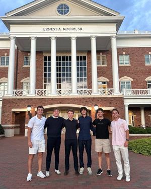 Image post by @elonlsb on Instagram