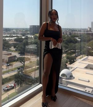 Image post by @iamdestinyadams on Instagram