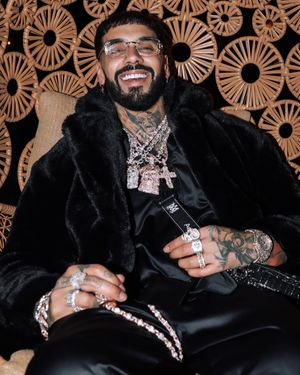 Image post by @anuel on Instagram