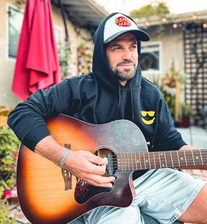 Image post by @johnnybananas on Instagram