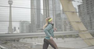 Image post by @sarahwells400mh on Instagram