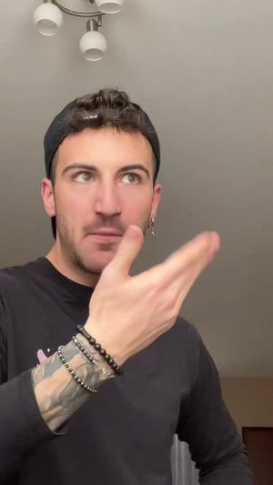 Video post by @leoucifero on TikTok
