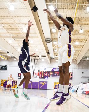 Image post by @wluathletics on Instagram