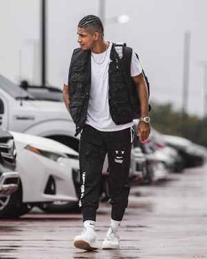 Image post by @alfonsoplummer9 on Instagram