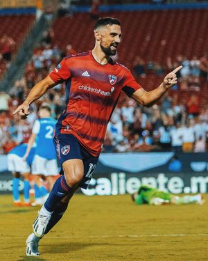 Image post by @theylovedaboy on Instagram