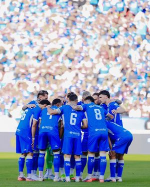 Image post by @cruzazul on Instagram
