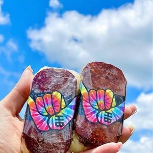 Image post by @hawaiianbros on Instagram