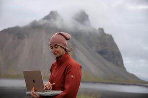 Image post by @loewhaley on Instagram