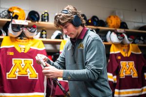 Image post by @gophermhockey on Instagram