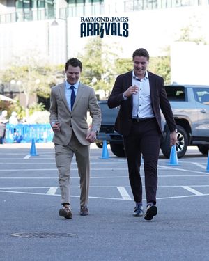 Image post by @TBLightning on Twitter