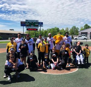 Image post by @altoonacurve on Instagram