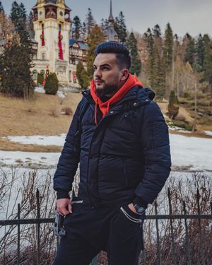 Image post by @liviuvulpescu on Instagram