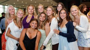 Image post by @elonwlax on Instagram