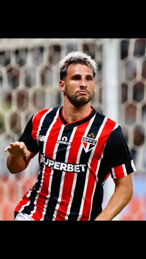 Image post by @saopaulofc on TikTok