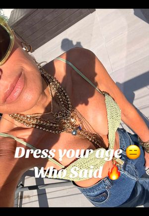 Video post by @shop.with.caroline on TikTok