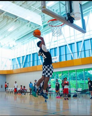 Image post by @gbodhoopz on Instagram