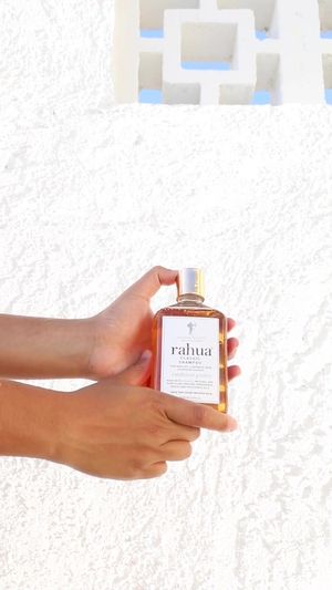 Video post by @RahuaBeauty on Facebook