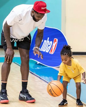 Image post by @deandreayton on Instagram