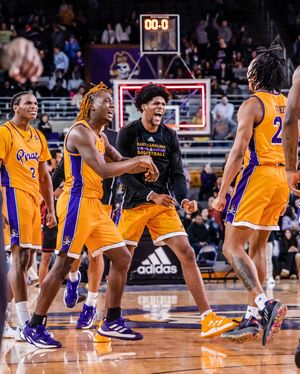 Image post by @ecubasketball on Instagram