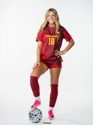 Image post by @uscwsoccer on Instagram