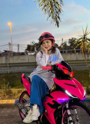 Image post by @bellemotorsport on TikTok