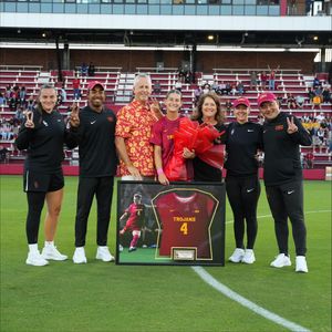 Image post by @uscwsoccer on Instagram