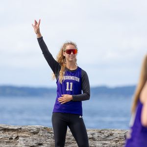 Image post by @uw_beachvb on Instagram