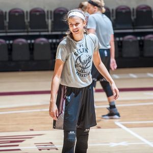 Image post by @SalukiWBasketball on Facebook