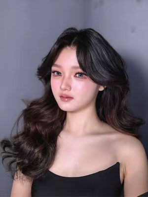 Image post by @mmariels on TikTok