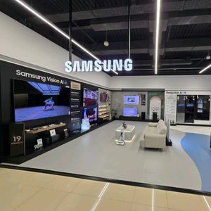 Image post by @samsungromania on Instagram