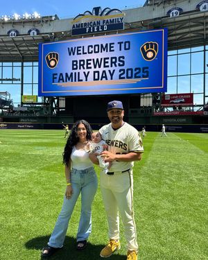 Image post by @nestorcortes12 on Instagram