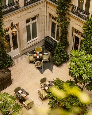 Image post by @rosewoodhoteldecrillon on Instagram