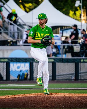 Image post by @oregonbaseball on Instagram