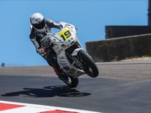 Image post by @motoamerica on Instagram